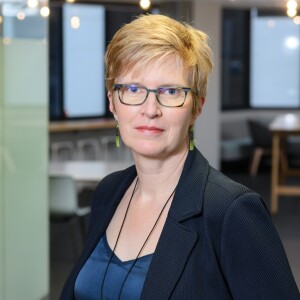 Vhari McWha